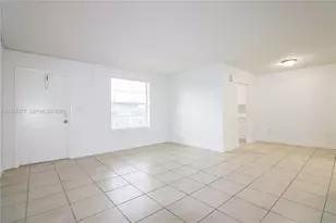 400 NE 1st St, Hallandale Beach, FL 33009 - Photo 2