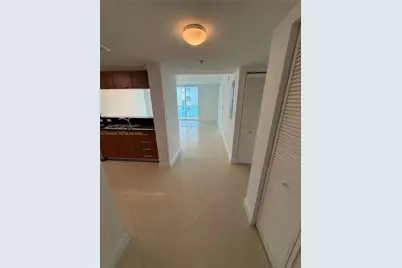 1800 N Bayshore Dr #2702, Miami, FL 33132 - Photo 6