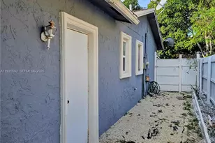 7601 Kimberly Blvd, North Lauderdale, FL 33068 - Photo 6