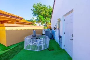 17302 NW 63rd Pl, Hialeah, FL 33015 - Photo 8