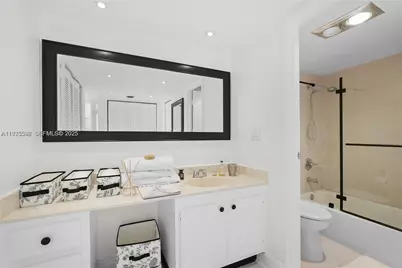 20301 W Country Club Dr #1226, Aventura, FL 33180 - Photo 12