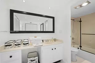 20301 W Country Club Dr, Aventura, FL 33180 - Photo 12