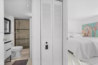 20301 W Country Club Dr #1226, Aventura, FL 33180 - Photo 14