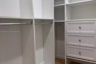 1090 SE 6th Ave, Dania Beach, FL 33004 - Photo 6