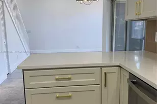 1090 SE 6th Ave, Dania Beach, FL 33004 - Photo 14