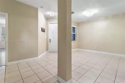 8562 NW 108th Ave #8562, Doral, FL 33178 - Photo 6