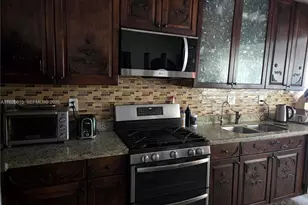 301 SW 5th St, Hallandale Beach, FL 33009 - Photo 20