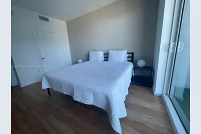 244 Biscayne Blvd #1904, Miami, FL 33132 - Photo 24