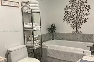 244 Biscayne Blvd, Miami, FL 33132 - Photo 28