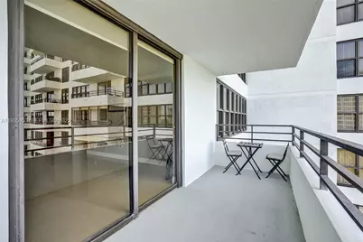 2500 Parkview Dr #917, Hallandale Beach, FL 33009 - Photo 28