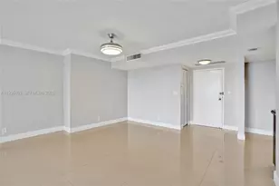 2500 Parkview Dr, Hallandale Beach, FL 33009 - Photo 12