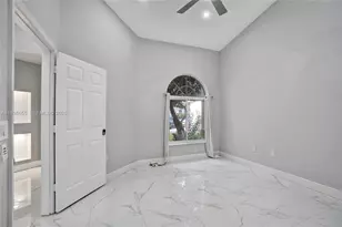 652 W Palm Aire Dr, Pompano Beach, FL 33069 - Photo 26