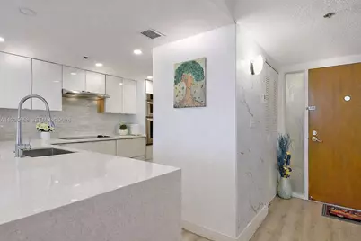 7601 E Treasure Dr #611, North Bay Village, FL 33141 - Photo 28