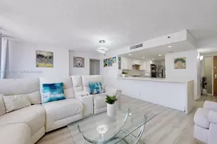 7601 E Treasure Dr, North Bay Village, FL 33141 - Photo 32