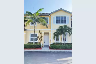 134 SE 28th Ter #5, Homestead, FL 33033 - Photo 1