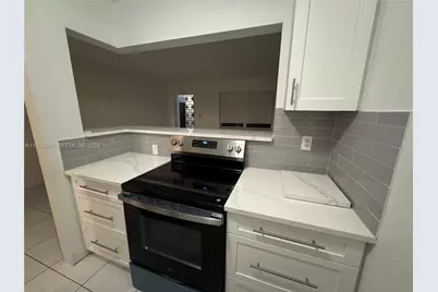 2020 NE 51st Ct #106, Fort Lauderdale, FL 33308 - Photo 1