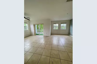 8620 NW 97th Ave #202, Doral, FL 33178 - Photo 12