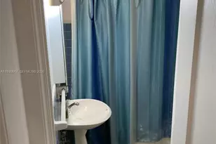 11701 NE 11th Pl, Biscayne Park, FL 33161 - Photo 6