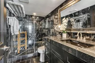 555 NE 15th St, Miami, FL 33132 - Photo 10