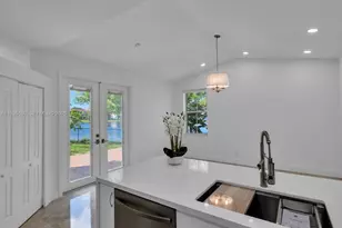 2130 NW 184th Way, Pembroke Pines, FL 33029 - Photo 4