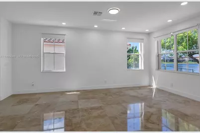 2130 NW 184th Way, Pembroke Pines, FL 33029 - Photo 12