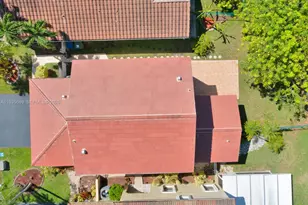 2130 NW 184th Way, Pembroke Pines, FL 33029 - Photo 22