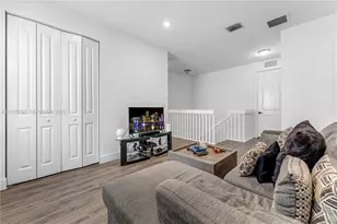 9881 W 34th Ave, Hialeah, FL 33018 - Photo 10