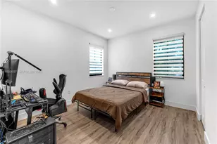 9881 W 34th Ave, Hialeah, FL 33018 - Photo 16