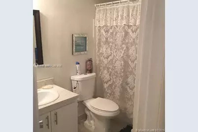 541 Blue Heron Dr #215, Hallandale Beach, FL 33009 - Photo 12
