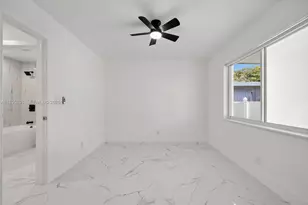 253 SW 4th St, Dania Beach, FL 33004 - Photo 16