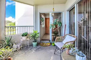 2803 N Oakland Forest Dr, Oakland Park, FL 33309 - Photo 16