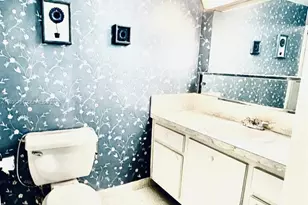 1550 NE 191st St, Miami, FL 33179 - Photo 12