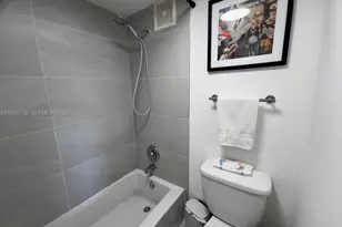 2000 NE 135th St, North Miami, FL 33181 - Photo 20