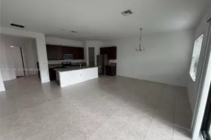 11330 SW 16th St, Pembroke Pines, FL 33025 - Photo 6