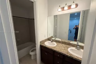 11330 SW 16th St, Pembroke Pines, FL 33025 - Photo 8