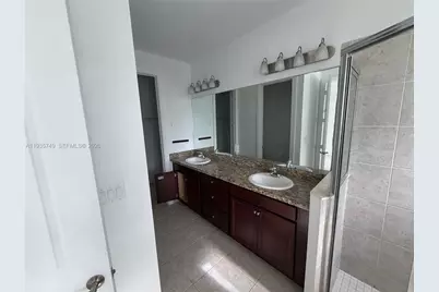 11330 SW 16th St #11330, Pembroke Pines, FL 33025 - Photo 14