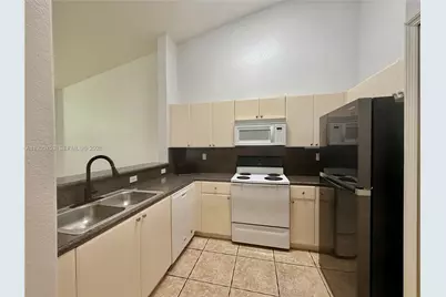 1692 SE 29th Ct #201, Homestead, FL 33035 - Photo 8