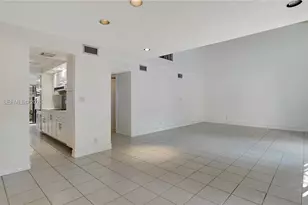 205 Dunwoody Ln, Hollywood, FL 33021 - Photo 14