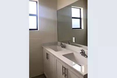 3276 W 106th Ter #3276, Hialeah, FL 33018 - Photo 24