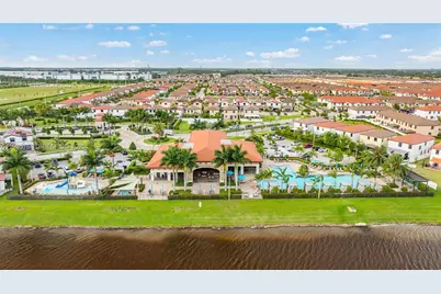 3276 W 106th Ter #3276, Hialeah, FL 33018 - Photo 32