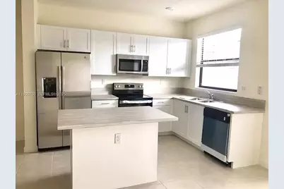 3276 W 106th Ter #3276, Hialeah, FL 33018 - Photo 4