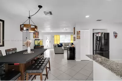 6841 NW 7th Ct, Margate, FL 33063 - Photo 8