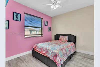 2027 SE 12th St, Homestead, FL 33035 - Photo 16