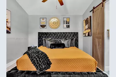 2027 SE 12th St, Homestead, FL 33035 - Photo 18