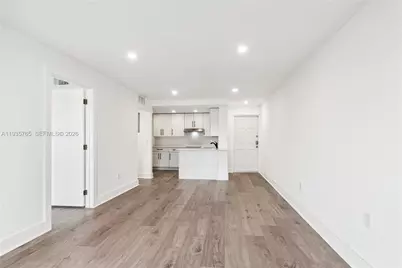 1674 Bay Rd #406, Miami Beach, FL 33139 - Photo 8