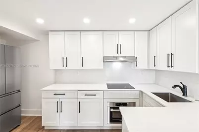 1674 Bay Rd #406, Miami Beach, FL 33139 - Photo 16