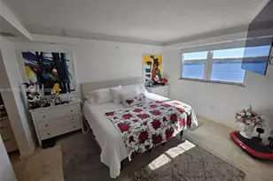 3000 S Marcos Dr, Aventura, FL 33160 - Photo 12