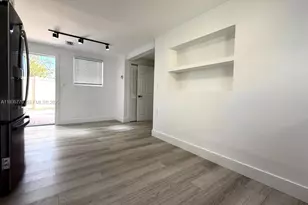 716 NE 7th St, Hallandale Beach, FL 33009 - Photo 26