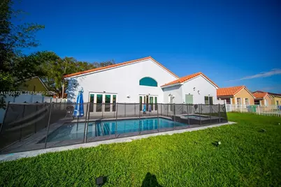 13020 SW 17th Ct, Miramar, FL 33027 - Photo 2