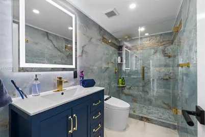 19380 Collins Ave #826, Sunny Isles Beach, FL 33160 - Photo 12